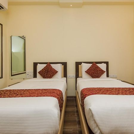 Super Hotel O Divine Residency Near Phoenix Marketcity Bombaim Exterior foto